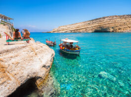 Matala Kreta ist ein tolles Hippiedorf direkt am Strand in Griechenland